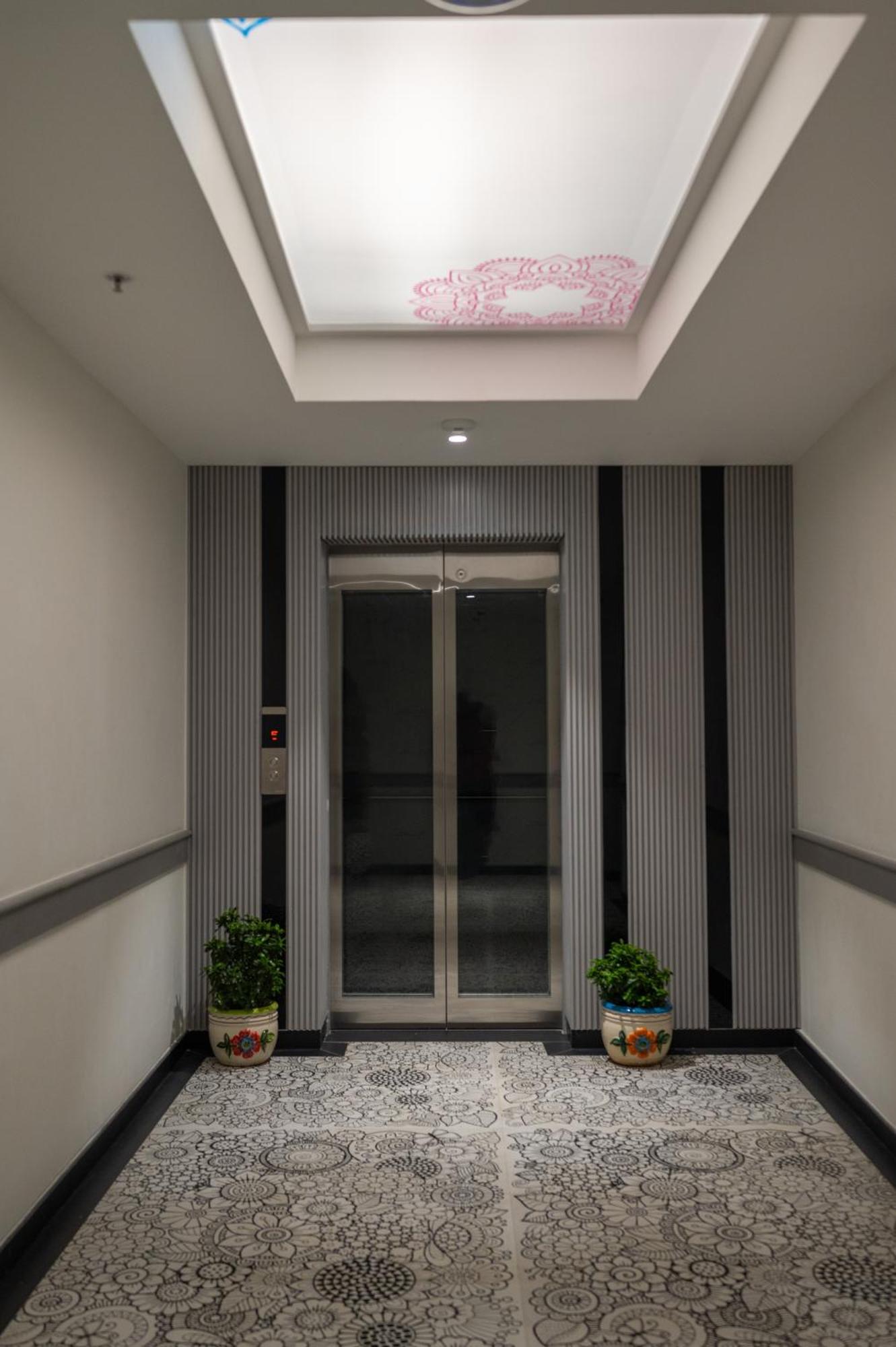 Zibe Luxe Kakinada By Grt Hotels 外观 照片